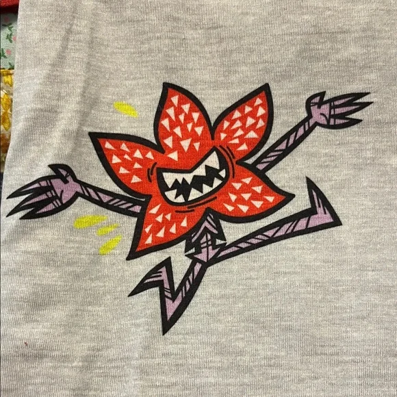 Netflix Stranger Things Kids Nightgown - Red and Gray - Picture 4 of 8